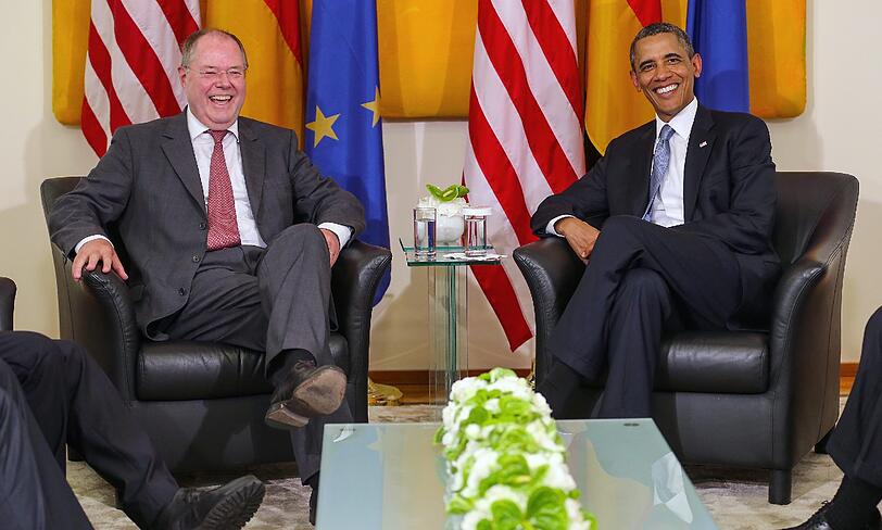 Mittlerweile ist Barack Obama in Berlin mit Kanzlerkandidat Peer Steinbrück (SPD)zusammengetroffen.