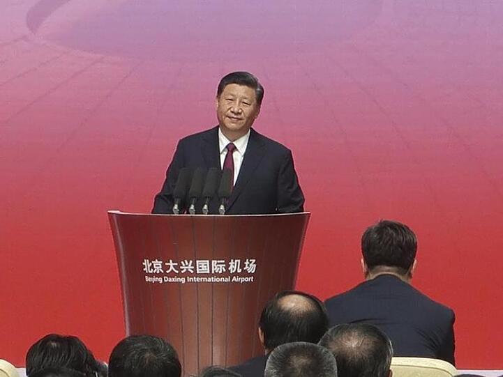 Chinas Staats- und Parteichef Xi Jinping verkündete persönlich die Eröffnung des Mega-Airports Peking-Daxing.