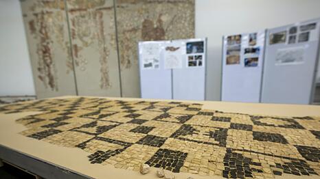 Nun soll das Mosaik bei einer arch&auml;ologischen Landesausstellung gezeigt werden.