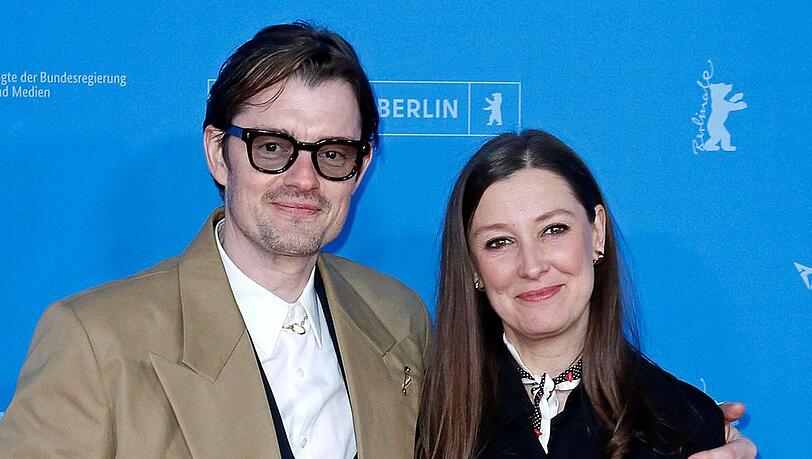 Sam Riley und Alexandra Maria Lara sind bereits seit 20 Jahren zusammen, davon nun 17 verheiratet. Sam Riley und Alexandra Maria Lara sind bereits seit 20 Jahren zusammen, davon nun 17 verheiratet.
