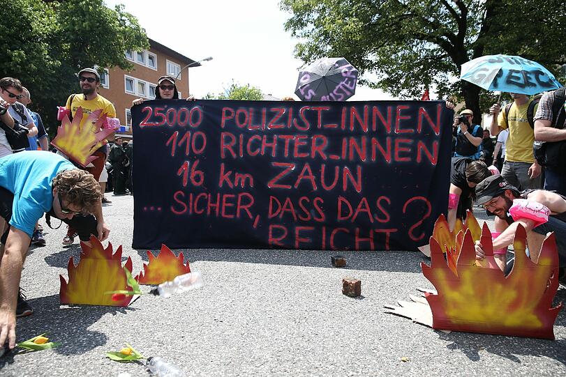 Die Bilder von den G7-Gegnern in Garmisch.