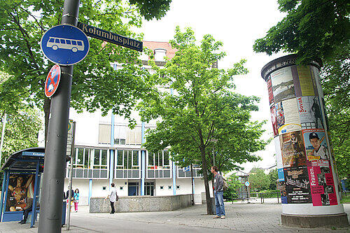 Könnte ein wenig Aufhübschung vertragen: Der Kolumbusplatz in der Au.