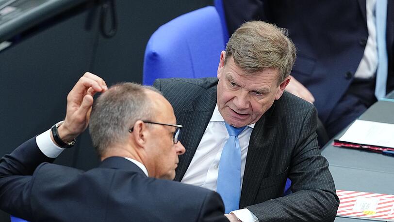Den erfahrenen Außenexperte Wadephul will Merz ins Kabinett holen. (Archivbild) Den erfahrenen Außenexperte Wadephul will Merz ins Kabinett holen. (Archivbild)