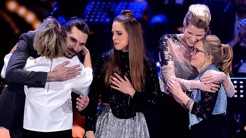 Die Teilnehmer Axel Maximilian Feige, Yosefin Buohler, Felicia Lu Kürbiß, Isabella "Levina" Lueen und Helene Nissen.