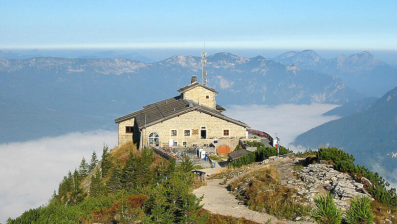 Einst Hitlers Protz-Bunker, heute Hotel: Das Kehlsteinhaus am Obersalzberg. Einst Hitlers Protz-Bunker, heute Hotel: Das Kehlsteinhaus am Obersalzberg.
