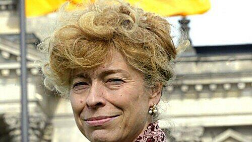 Muss auf die Entscheidung ihrer Partei noch warten: Gesine Schwan. Muss auf die Entscheidung ihrer Partei noch warten: Gesine Schwan.