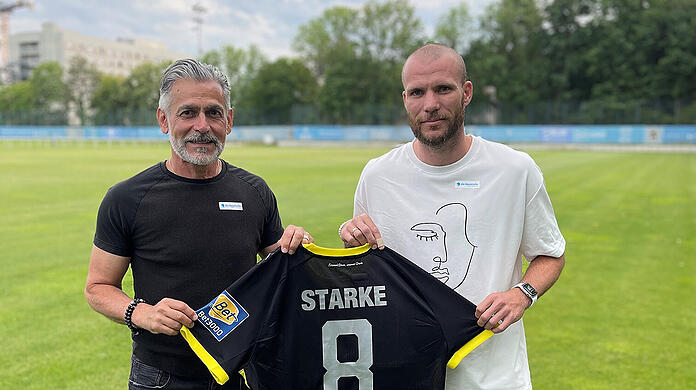 Löwen-Neuzugang Manfred Starke (r.) mit Trainer Maurizio Jacobacci.