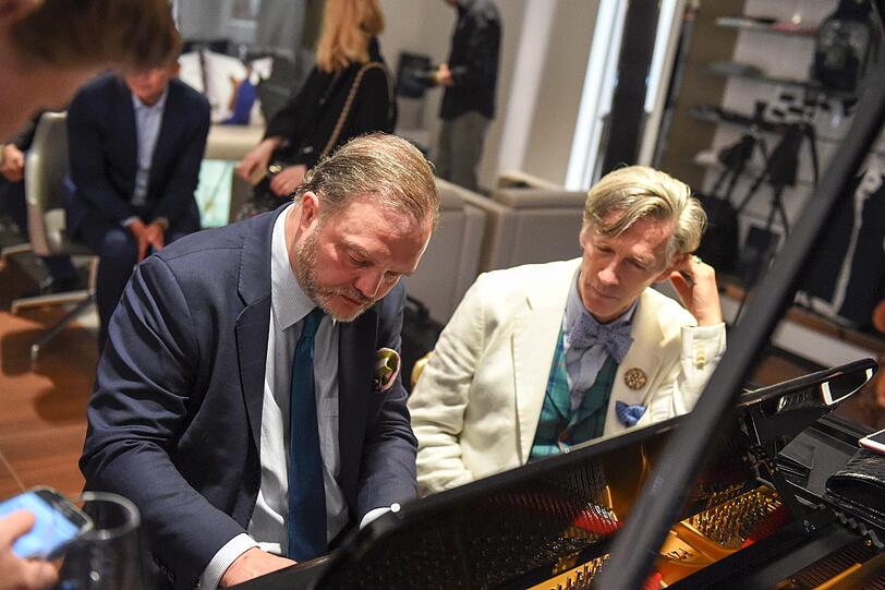 Alexander Prinz zu Schaumburg Lippe mit Albrecht von Weech