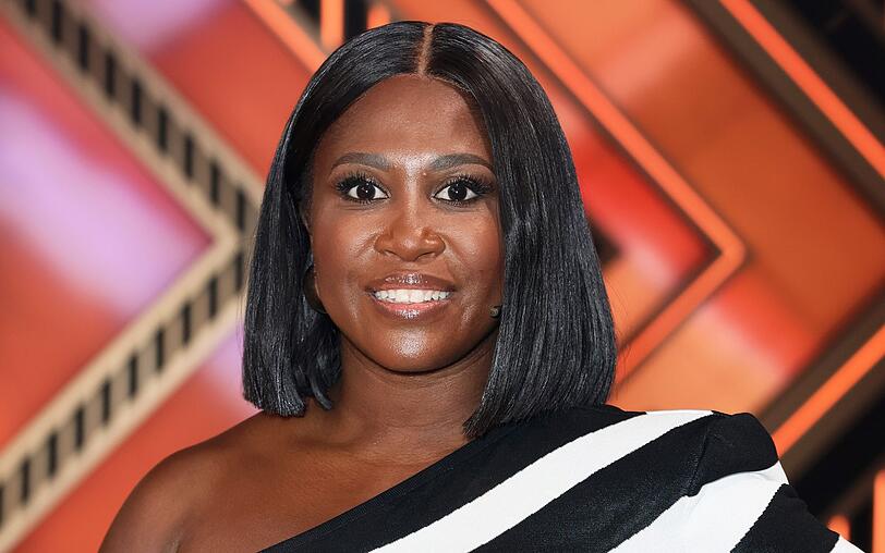 In der zweiten und dritten Staffel von "Let's Dance" (RTL) tanzte Motsi Mabuse (45) noch als Profi an der Seite prominenter Teilnehmer. Seit 2011 sitzt sie in der Jury. In der zweiten und dritten Staffel von "Let's Dance" (RTL) tanzte Motsi Mabuse (45) noch als Profi an der Seite prominenter Teilnehmer. Seit 2011 sitzt sie in der Jury.