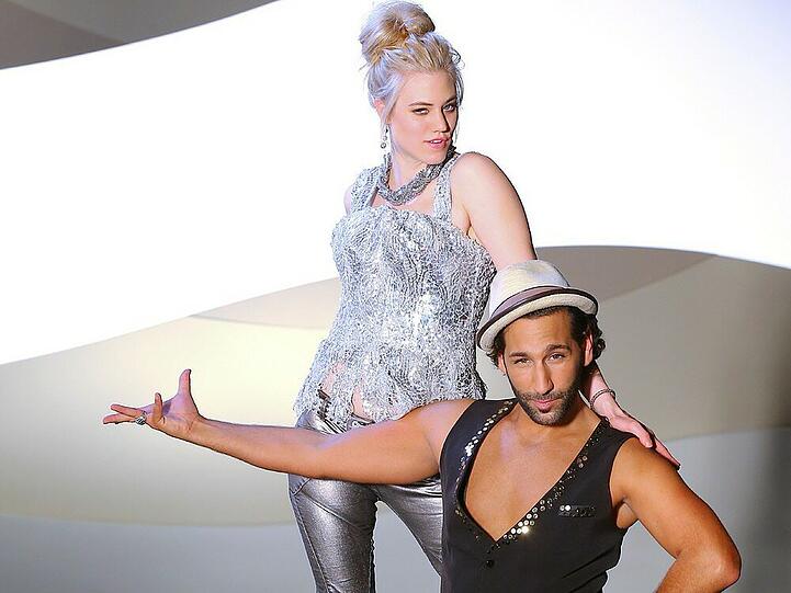 Mit Larissa Marolt und Massimo Sinató: "Let's Dance" läuft wieder