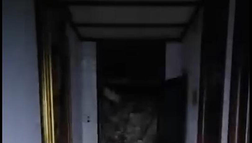 Die Lawine ist bis in die Gänge vorangekommen. Die Lawine ist bis in die Gänge vorangekommen.