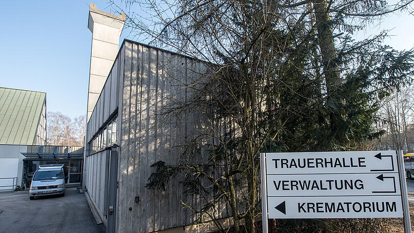 Gegen Mitarbeiter des Krematoriums in Regensburg wird ermittelt.