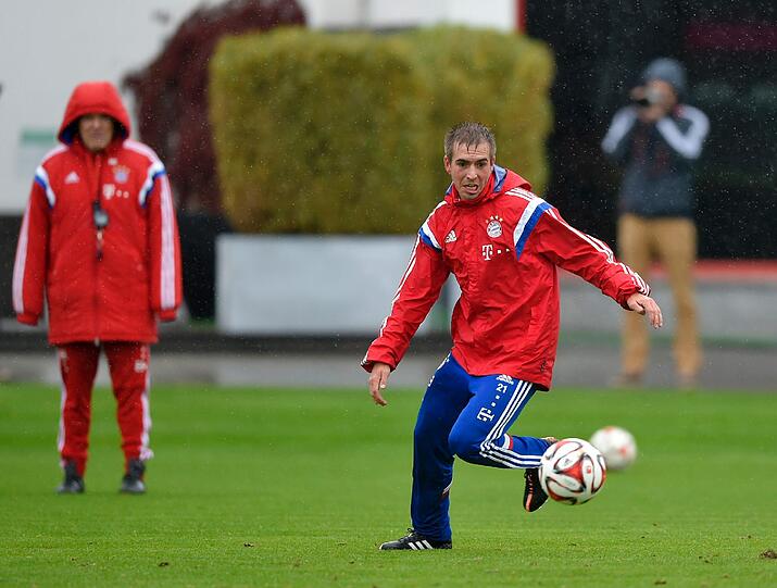Dienstag - Trainingseinheit des FC Bayern an der säbener Straße. Kurze Zeit später folgte der Schock.
