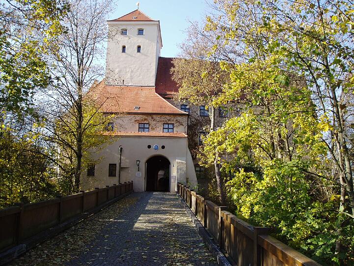 Im Umland warten dann am Sonntag über 60 Museen auf Besucher, wie das Schloss Friedberg...