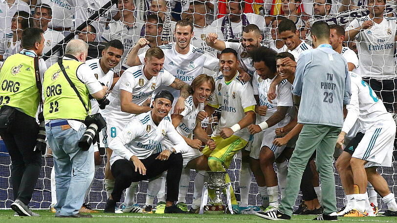 Schon die zweite Trophäe in der noch jungen Saison: Real Madrid mit dem spanischen Supercup.