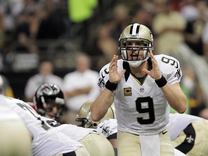 Als größter Titelanwärter starten die New Orleans Saints mit Star-Quarterback Drew Brees in die K.o.-Runde.