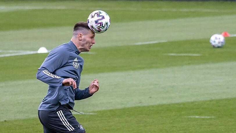 Arbeitet hart an seiner Fitness: Niklas Süle in Seefeld.