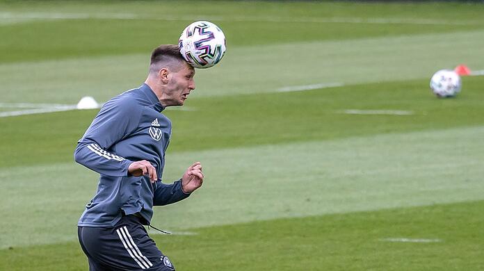 Arbeitet hart an seiner Fitness: Niklas Süle in Seefeld.