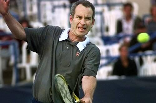 Bei Oldie-Turnieren auch mit 50 noch erfolgreich - und gefürchtet: John McEnroe.