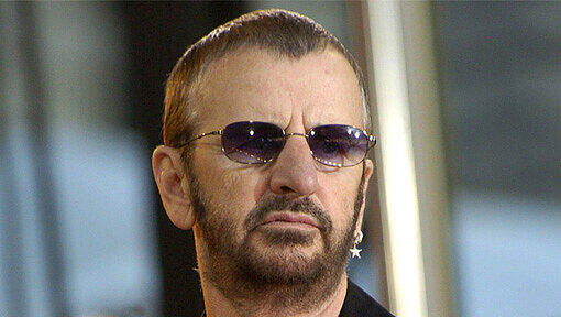 Ringo Starr hat angedeutet, dass er vielleicht regelmäßig Konzerte in Las Vegas spielen wird. Ringo Starr hat angedeutet, dass er vielleicht regelmäßig Konzerte in Las Vegas spielen wird.