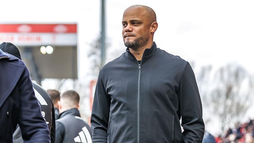 "Wir informieren uns immer, wenn Spieler Probleme haben, was das medizinisch bedeutet", sagte Vincent Kompany vergangene Woche über Pavlovic.