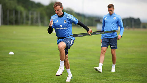 Beim Trainingslager in Ulrichsberg war Kilian Jakob noch dabei. Kurz nach Saisonstart verletzte sich der Linksverteidiger aber.