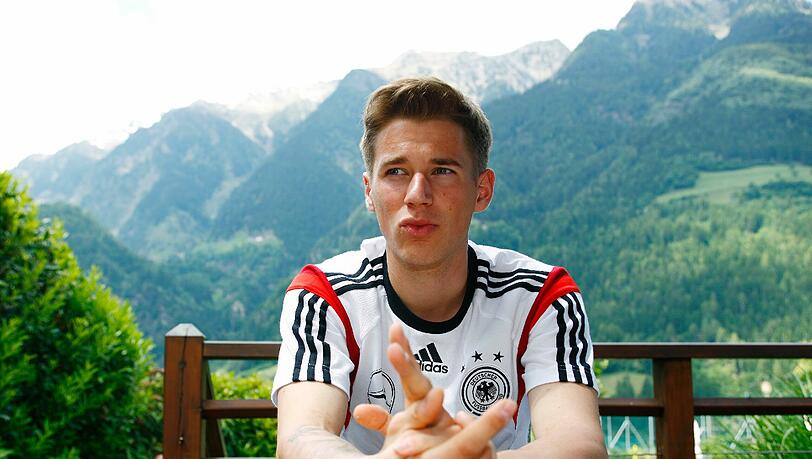 Erik Durm steht im Testspiel gegen Kamerun vor seinem Länderspieldebüt. Erik Durm steht im Testspiel gegen Kamerun vor seinem Länderspieldebüt.