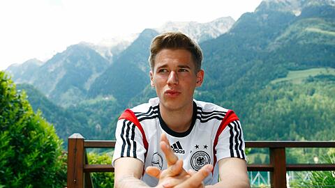 Erik Durm steht im Testspiel gegen Kamerun vor seinem Länderspieldebüt.