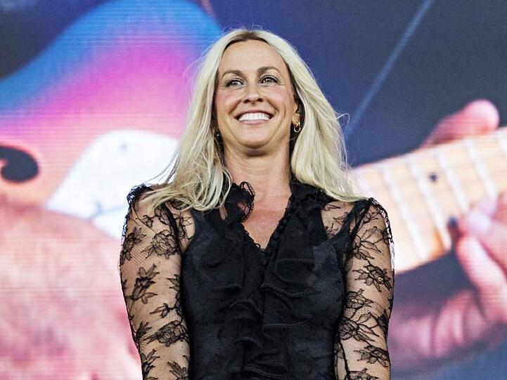 Alanis Morissette ist schwanger.