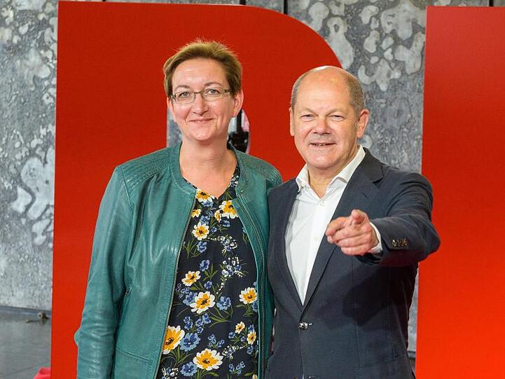 Klara Geywitz, Landtagsabgeordnete in Brandenburg, und Olaf Scholz, Vizekanzler und Bundesfinanzminister.
