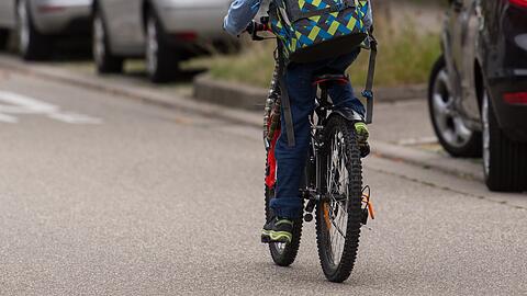 Die Klägerin fordert nach dem Radl-Unfall mit dem Buben Schmerzensgeld. (Symbolbild)