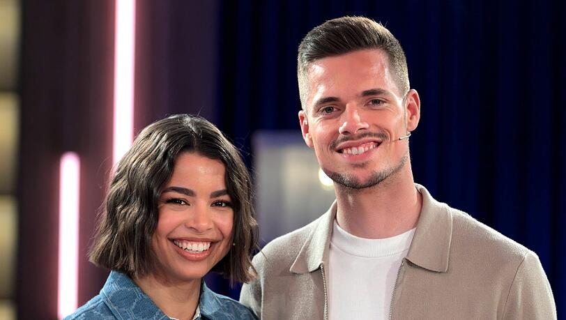 Julian Weigl und Sarah Richmond erwarten ihr drittes Kind. Julian Weigl und Sarah Richmond erwarten ihr drittes Kind.
