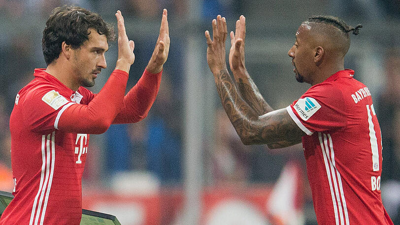 Bayern-Trainer Carlo Ancelotti geht volles Risiko: Mats Hummels (links) und Jerome Boateng stehen in der Startelf.