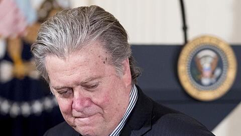 Trumps Ex-Berater Steve Bannon wurde wegen Finanzbetrugs festgenommen.