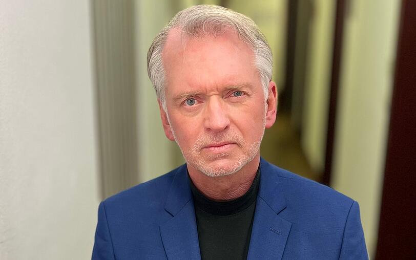 Christian Springer verteidigt entschieden den öffentlich-rechtlichen Rundfunk in Deutschland: "Wir haben in unserem Land keine Zensur. Wir haben Freiheit und Demokratie." Christian Springer verteidigt entschieden den öffentlich-rechtlichen Rundfunk in Deutschland: "Wir haben in unserem Land keine Zensur. Wir haben Freiheit und Demokratie."