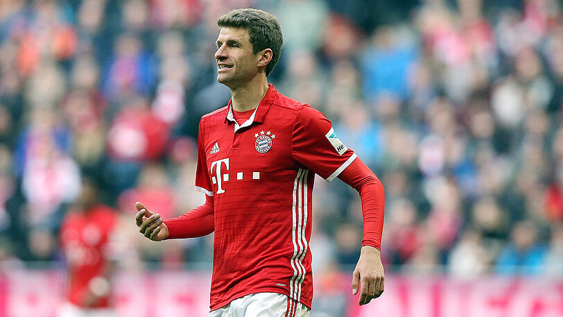 Thomas Müller: Note 2. Leistete sich den ein oder anderen Fehlpass (17.). Kurz vor der Pause müllerte er sich durch den gegnerischen Strafraum und bediente Lewandowski vor dem leeren Tor (28.). Hasebe verhinderte mit einer Rettungstat auf der Linie sein Lupfertor (50.).