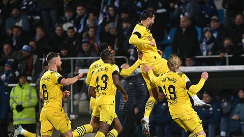 Dortmunds Emre Can (o) bejubelt sein Tor zum 0:1.