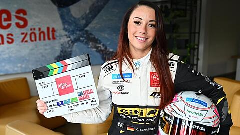 Carrie Schreiner wagt sich bei "Alles was zählt" vor die Kamera.