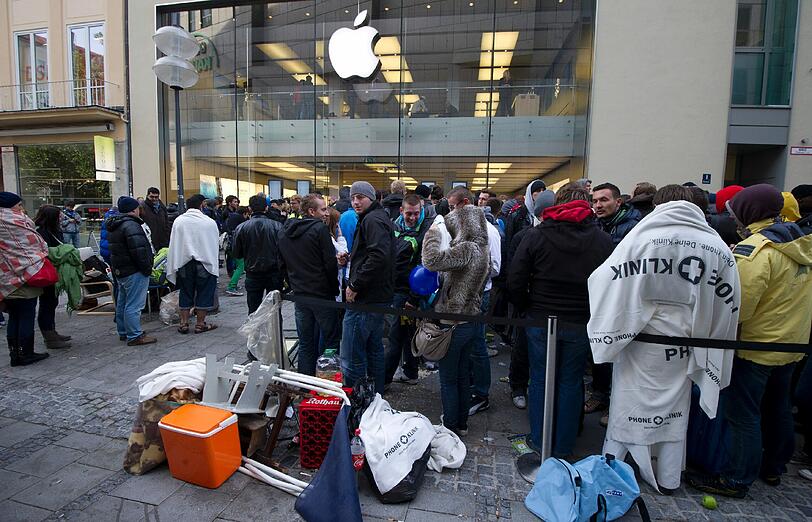 Verkaufsstart des iPhone 5 in München: Bilder vom Ansturm auf den Apple-Store in der Rosenstraße