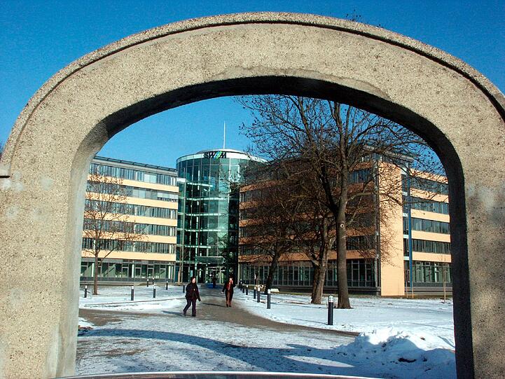 Die Stadtwerke-Zentrale in der Emmy-Noether-Straße.