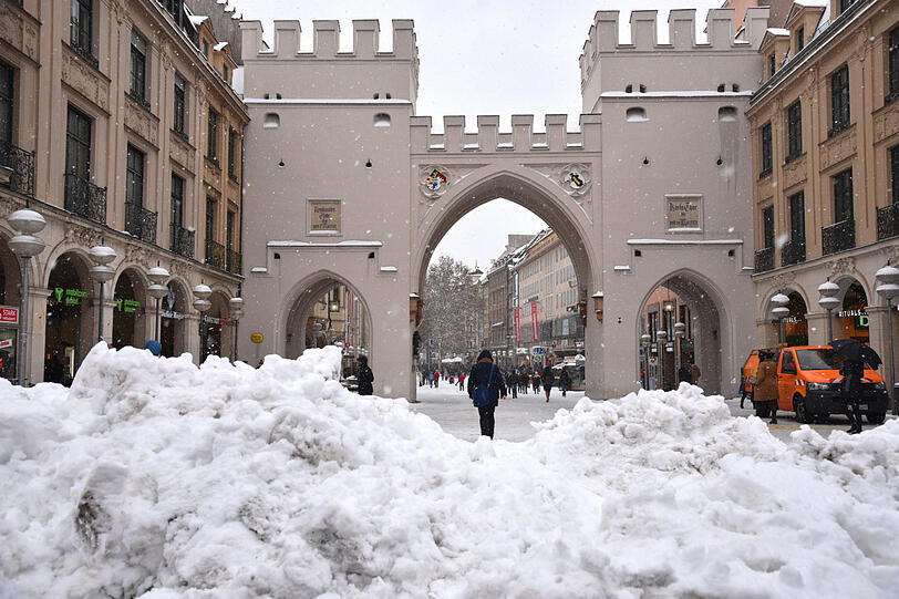 Generell hatte der Schnee München fest im Griff.