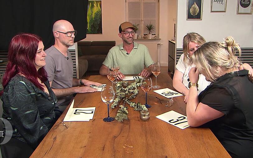 Sie kann es nicht fassen: Mit 37 Punkten gewinnt Lorene "Das perfekte Dinner" in der Pfalz. Sie kann es nicht fassen: Mit 37 Punkten gewinnt Lorene "Das perfekte Dinner" in der Pfalz.