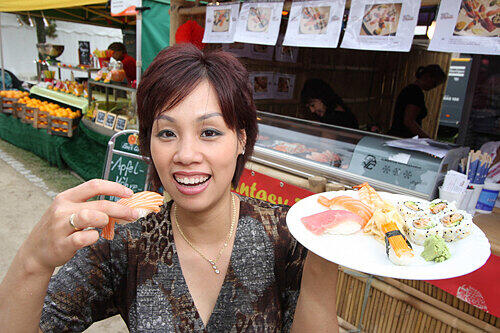 Sushi-Liebhaber kommen am Stand von Thao Luu auf ihre Kosten.