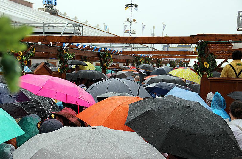 Impressionen von der Regen-Wiesn 2016.