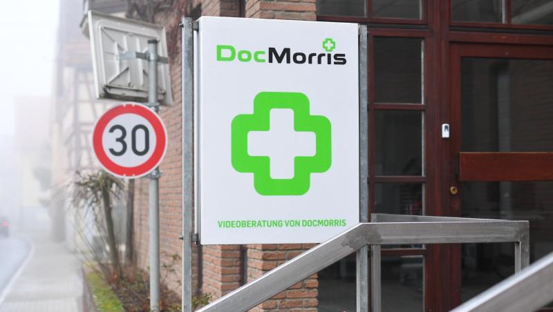 Versandapotheke in Hüffenhardt. Die von Docmorris betriebenen Automatenapotheke bleibt verboten. Versandapotheke in Hüffenhardt. Die von Docmorris betriebenen Automatenapotheke bleibt verboten.