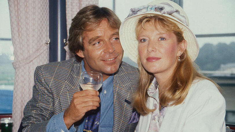 Thomas Fritsch und Jutta Speidel haben in einigen TV-Produktionen zusammen gespielt, unter anderem in "Rivalen der Rennbahn" (1989). Thomas Fritsch und Jutta Speidel haben in einigen TV-Produktionen zusammen gespielt, unter anderem in "Rivalen der Rennbahn" (1989).