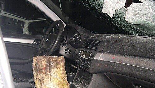 Der Tatverdächtige hat gestanden, am Ostersonntag den sechs Kilo schweren Gegenstand auf die Autobahn 29 geworfen zu haben. Der Tatverdächtige hat gestanden, am Ostersonntag den sechs Kilo schweren Gegenstand auf die Autobahn 29 geworfen zu haben.