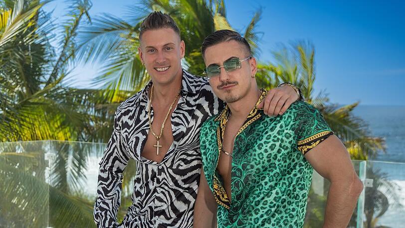Calvin Kleinen (l.) und Bruder Marvin wagen sich zu "Ex on the Beach".