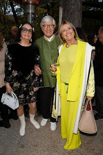 Christian Wolff und Marina Wolff mit Diana K&ouml;rner (r.).