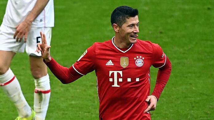 Robert Lewandowski fehlt dem FC Bayern wochenlang.